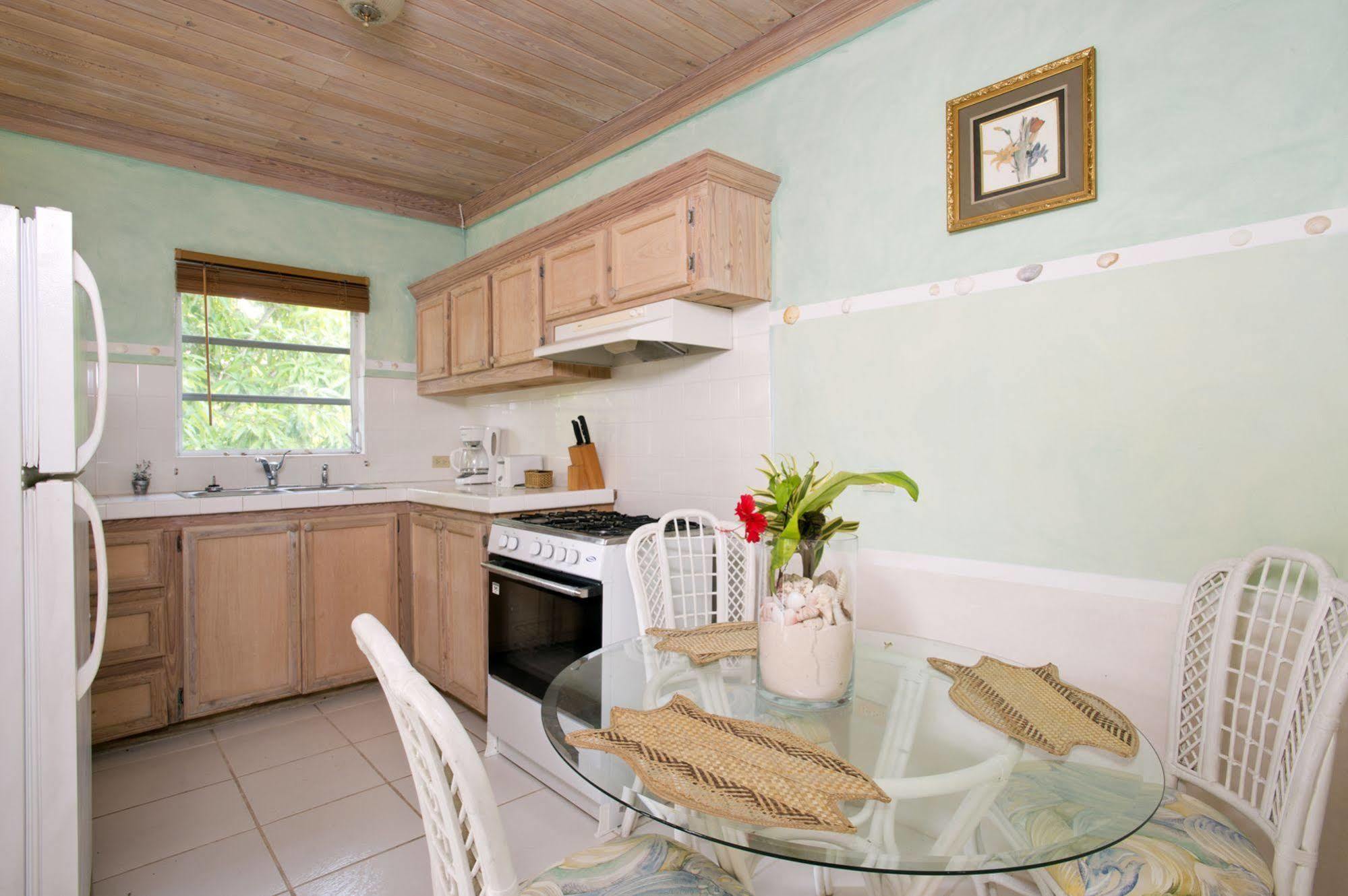The Sugar Apple Lodging Dunmore Town エクステリア 写真