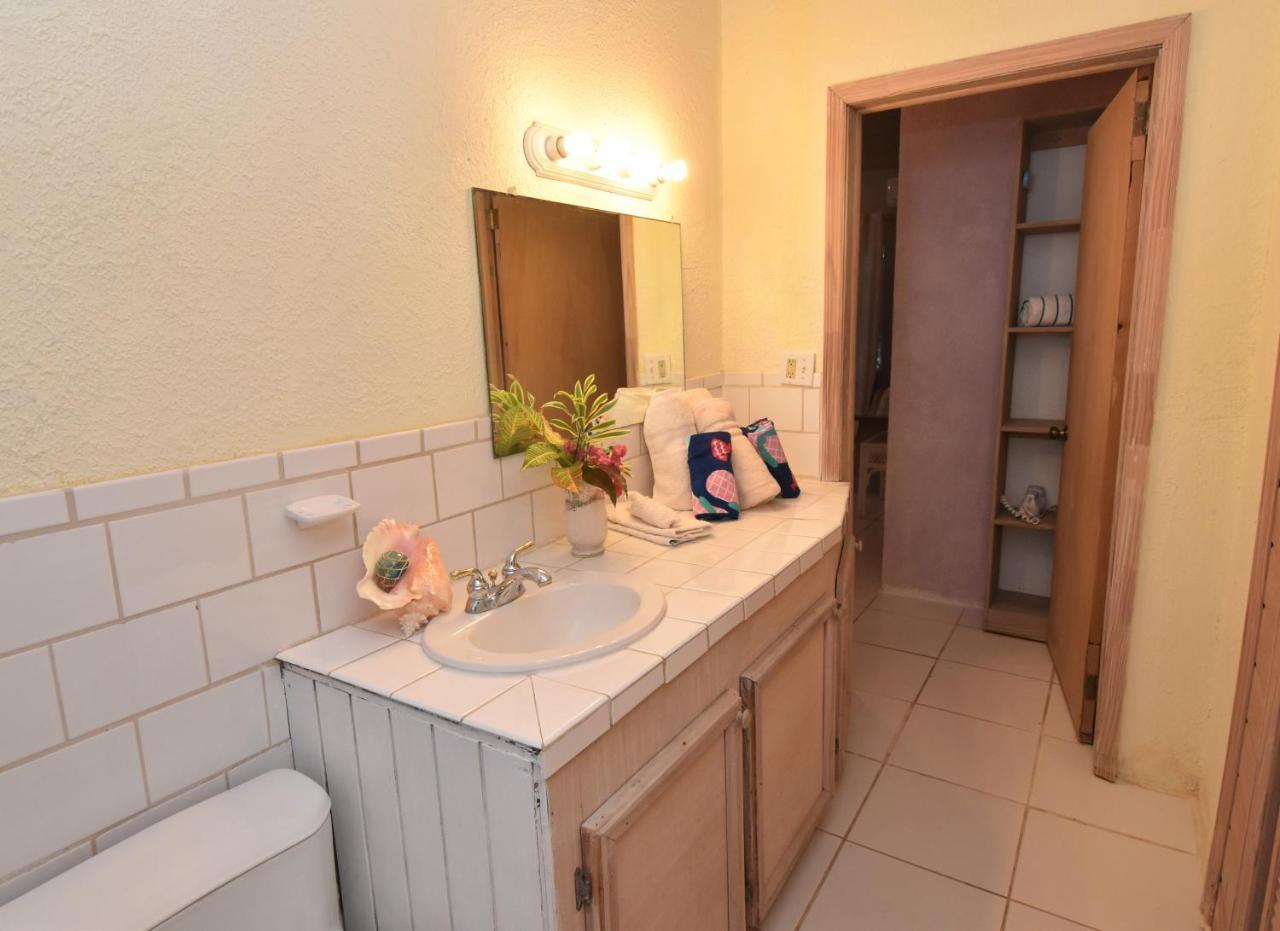 The Sugar Apple Lodging Dunmore Town エクステリア 写真